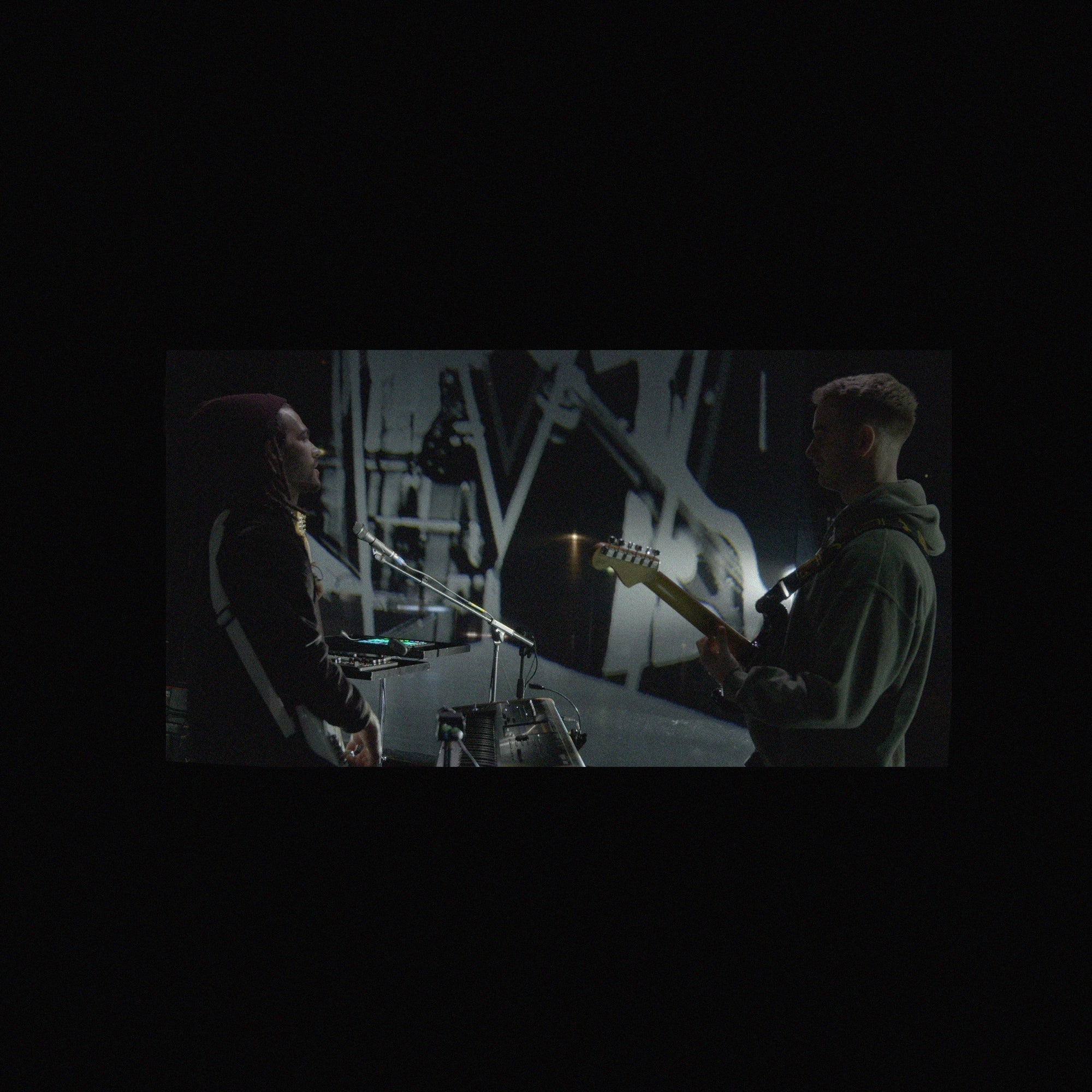 FKJ (French Kiwi Juice), Tom Misch – Losing My Way